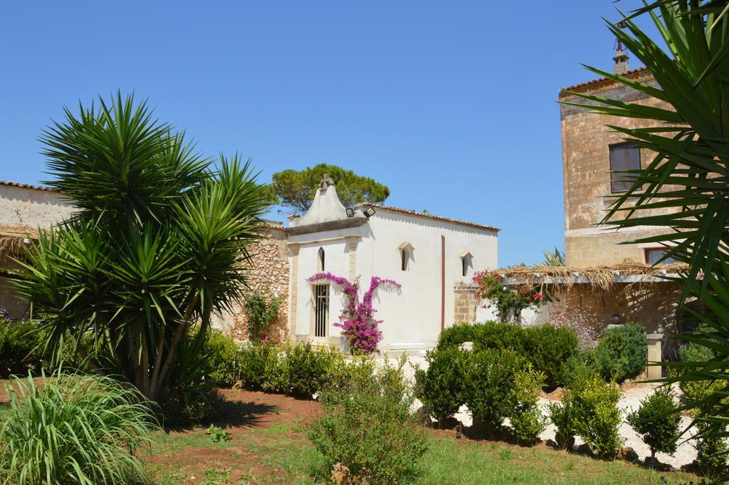 Agriturismo Tenuta Mazzetta Mesagne Exterior foto