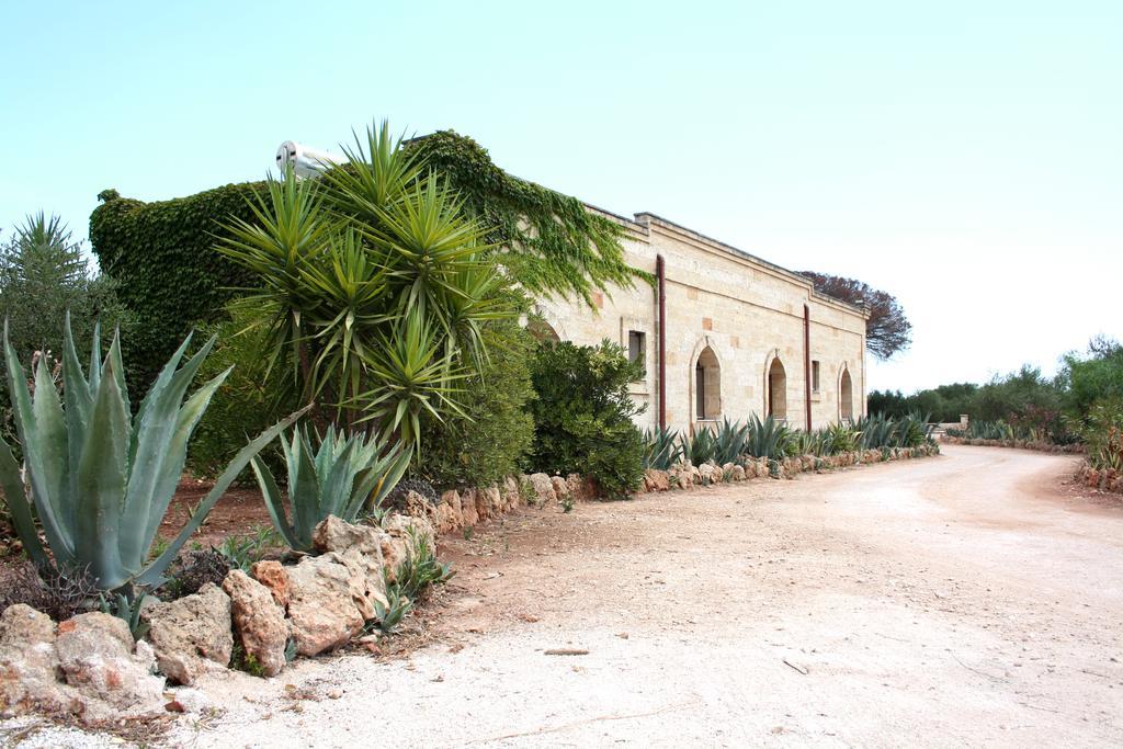 Agriturismo Tenuta Mazzetta Mesagne Exterior foto